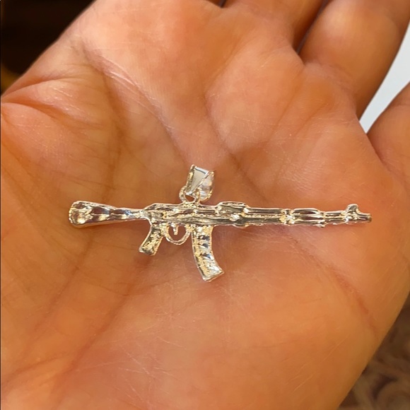 Sterling silver AK 47 machine Gun pendant - Picture 2 of 12